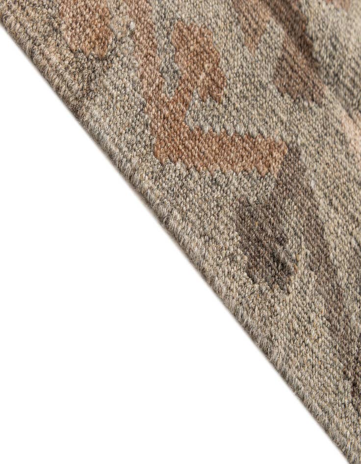 Detail image of 5' 7 x 8' 2  Hand Woven Kilim Maymana Wool Rug