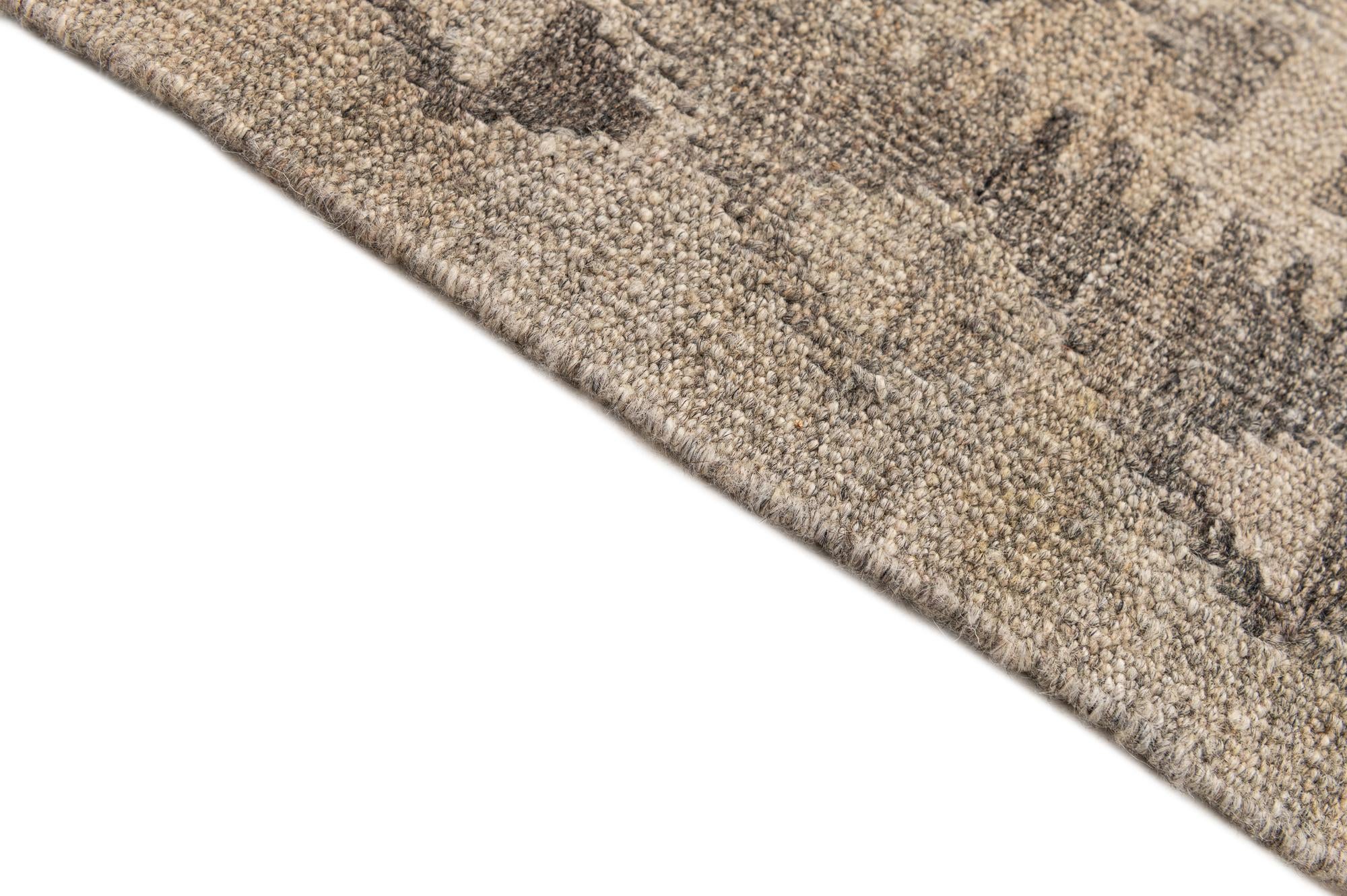 5' 6 x 8' 4 Hand Woven Kilim Maymana Wool Rug