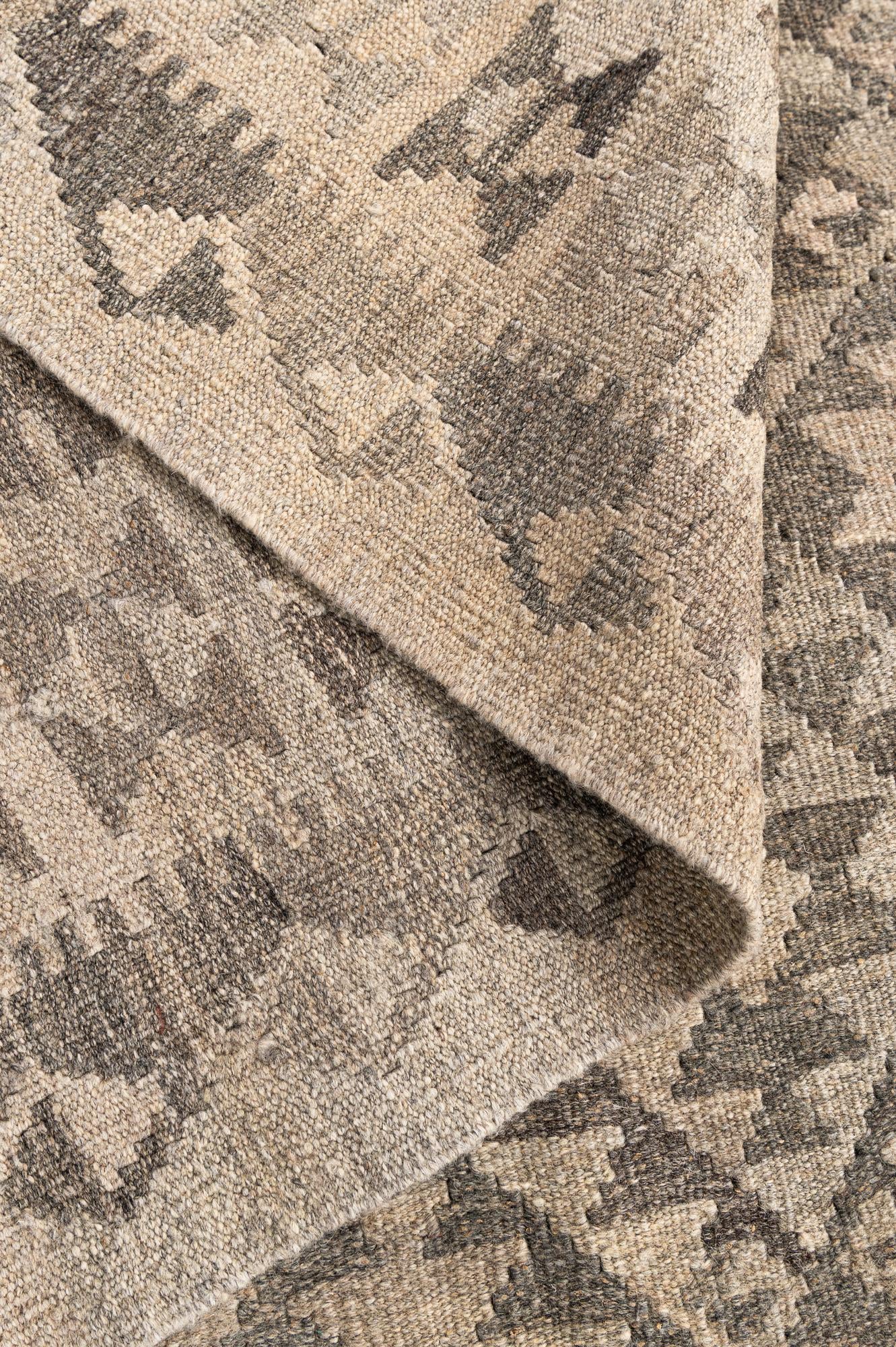 5' 6 x 8' 4 Hand Woven Kilim Maymana Wool Rug