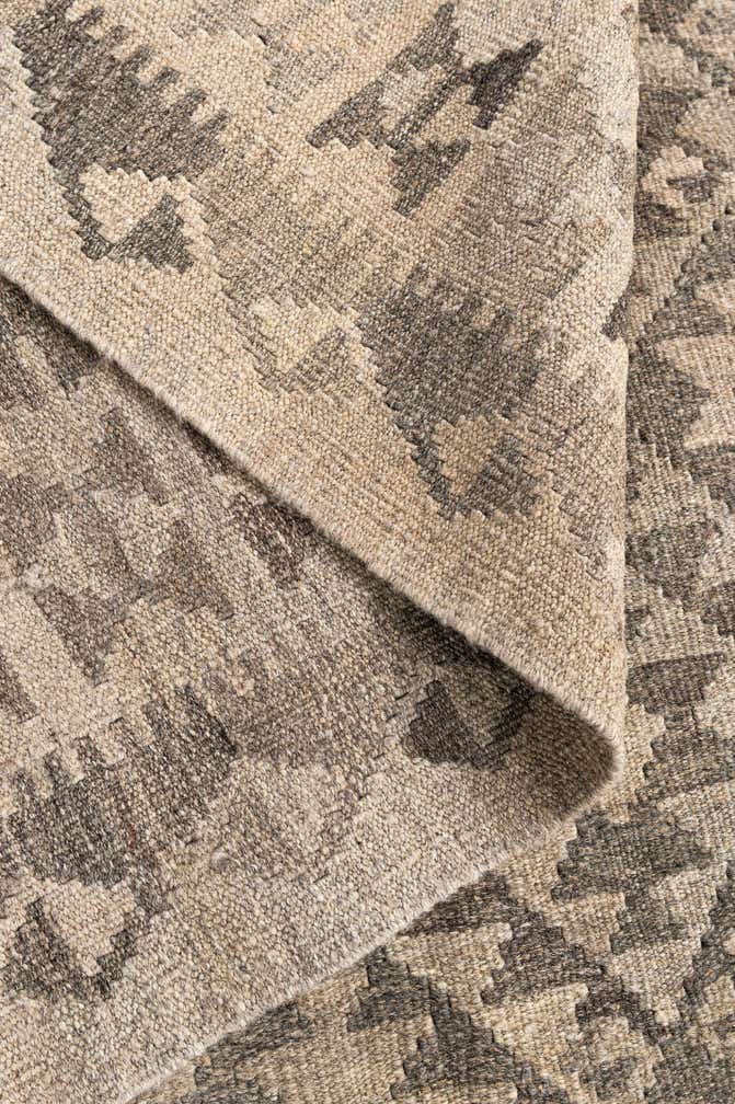 5' 6 x 8' 4 Hand Woven Kilim Maymana Wool Rug