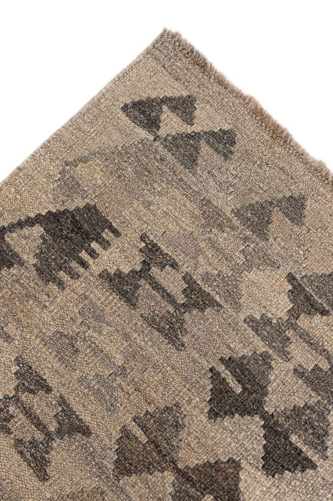 5' 6 x 8' 4 Hand Woven Kilim Maymana Wool Rug