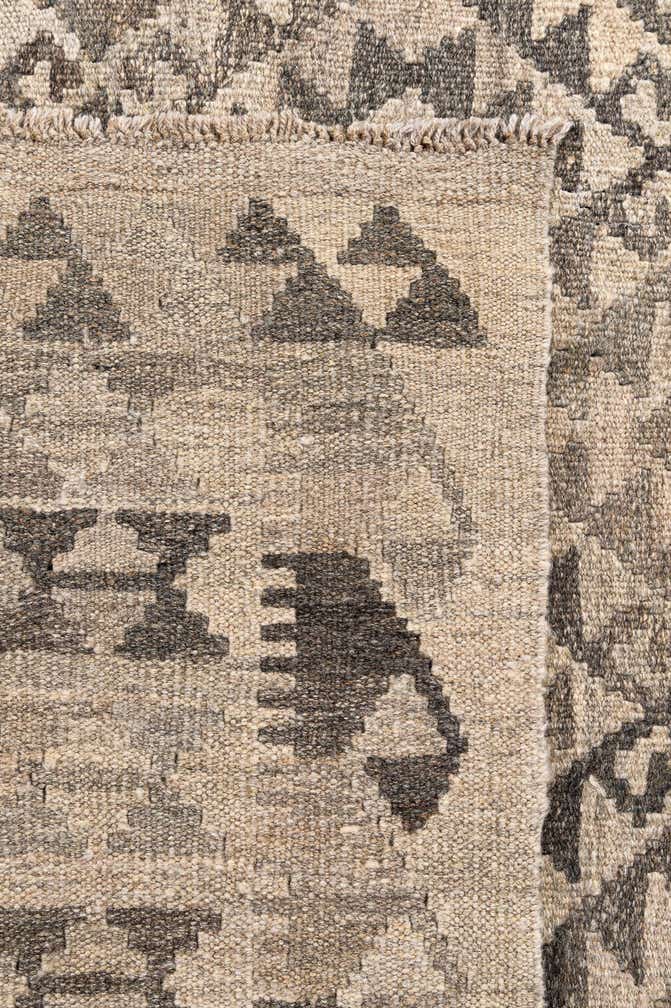 5' 6 x 8' 4 Hand Woven Kilim Maymana Wool Rug