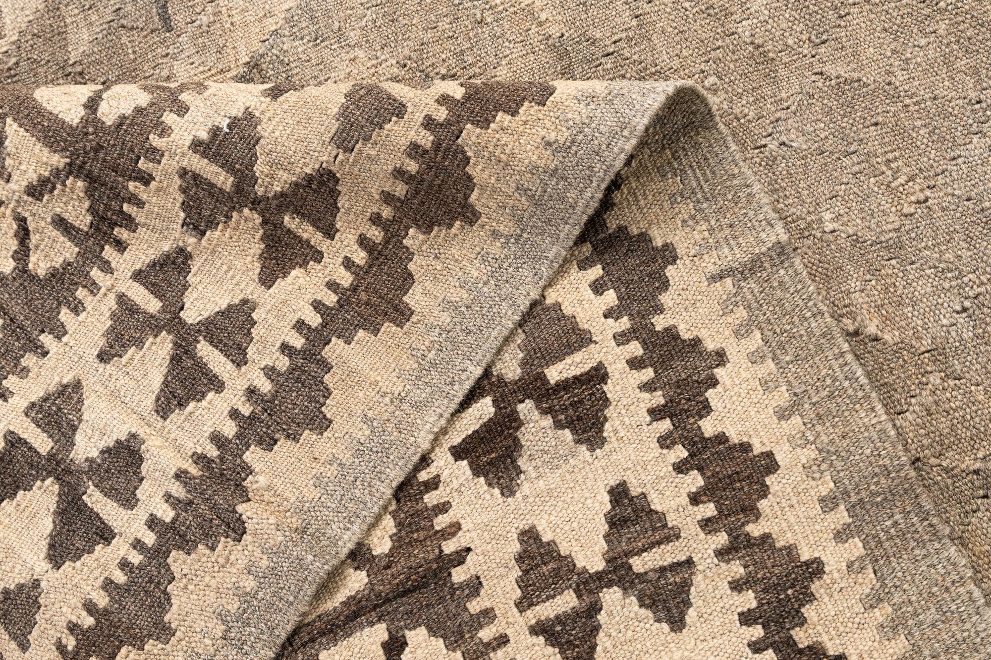 5' 9 x 8' 7 Hand Woven Kilim Maymana Wool Rug