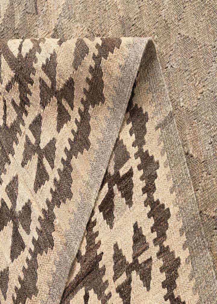 5' 9 x 8' 7 Hand Woven Kilim Maymana Wool Rug