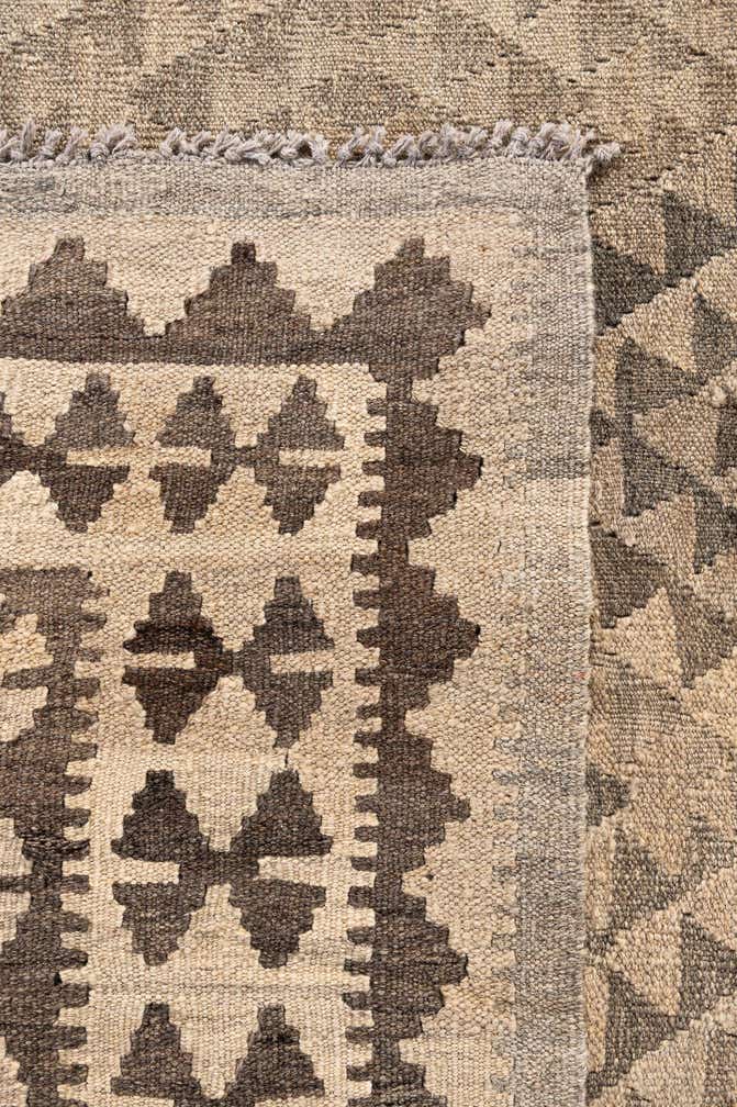 5' 9 x 8' 7 Hand Woven Kilim Maymana Wool Rug