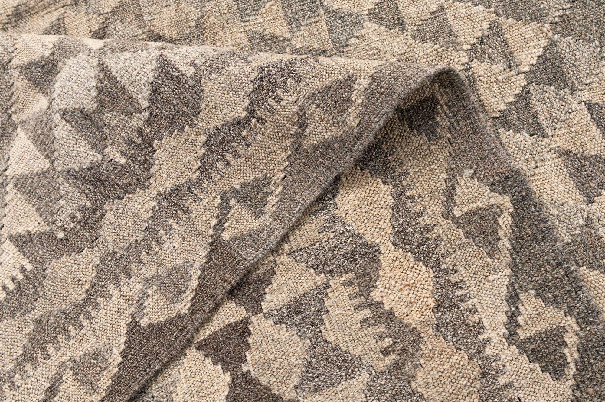 5' 9 x 7' 9 Hand Woven Kilim Maymana Wool Rug