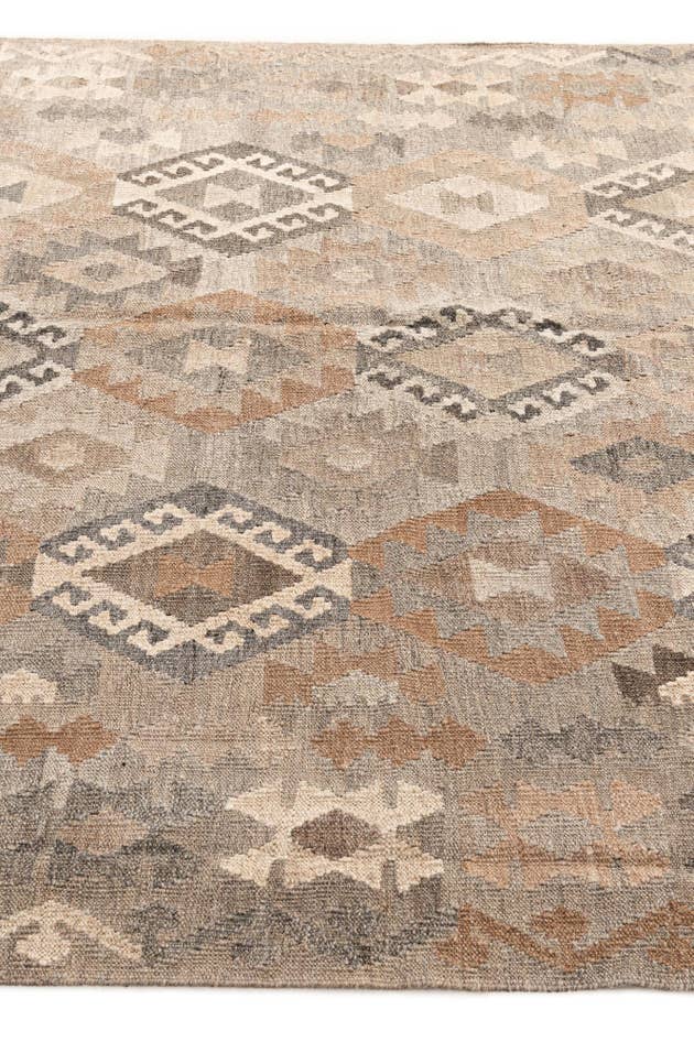 Detail image of 5' 9 x 8' Hand Woven Kilim Maymana Wool Rug