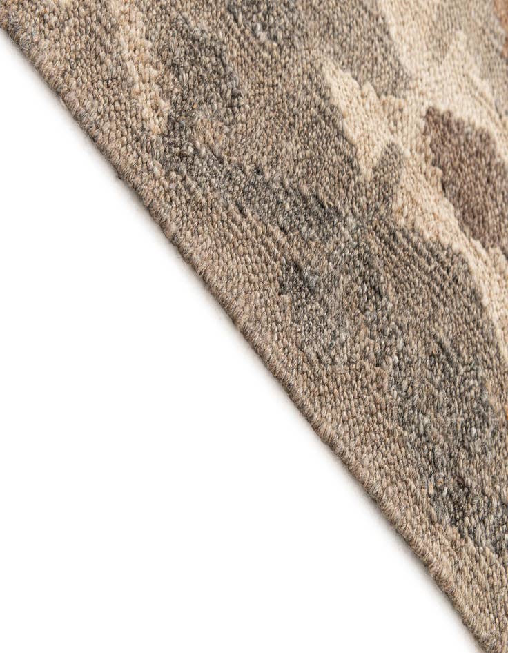 Detail image of 5' 9 x 8'  Hand Woven Kilim Maymana Wool Rug