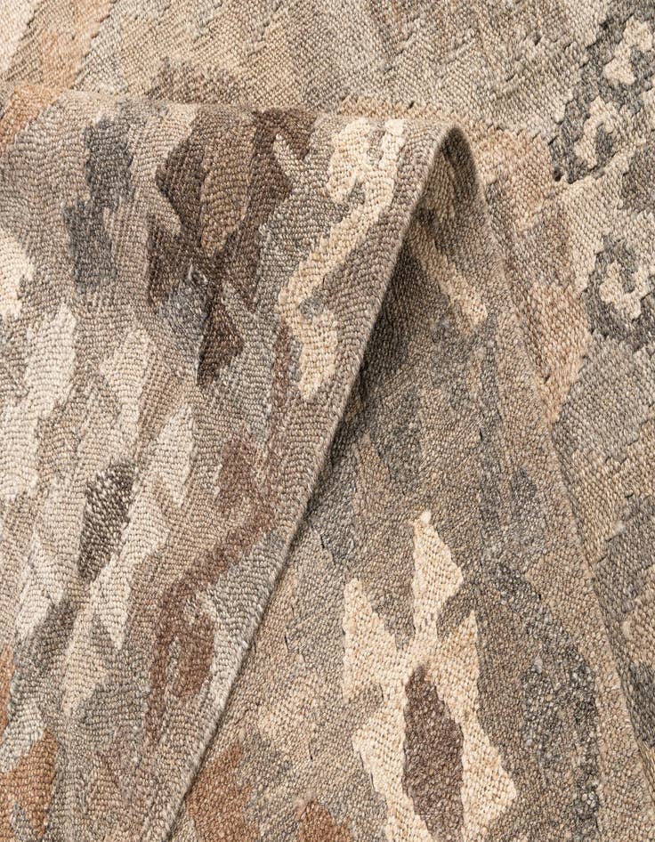 Detail image of 5' 9 x 8'  Hand Woven Kilim Maymana Wool Rug