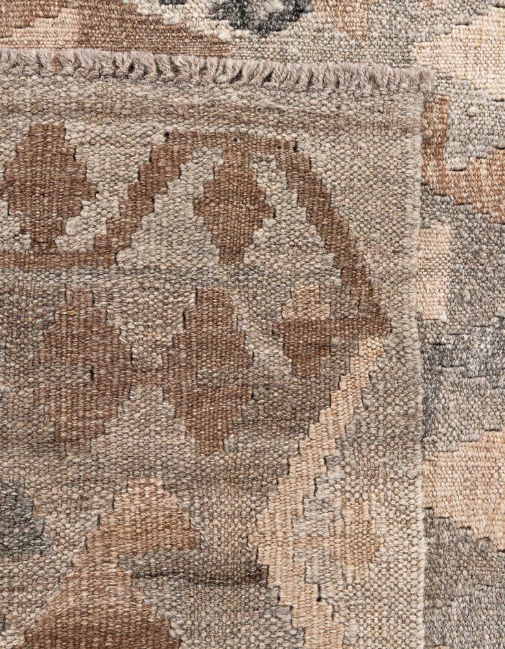 Detail image of 5' 9 x 8'  Hand Woven Kilim Maymana Wool Rug