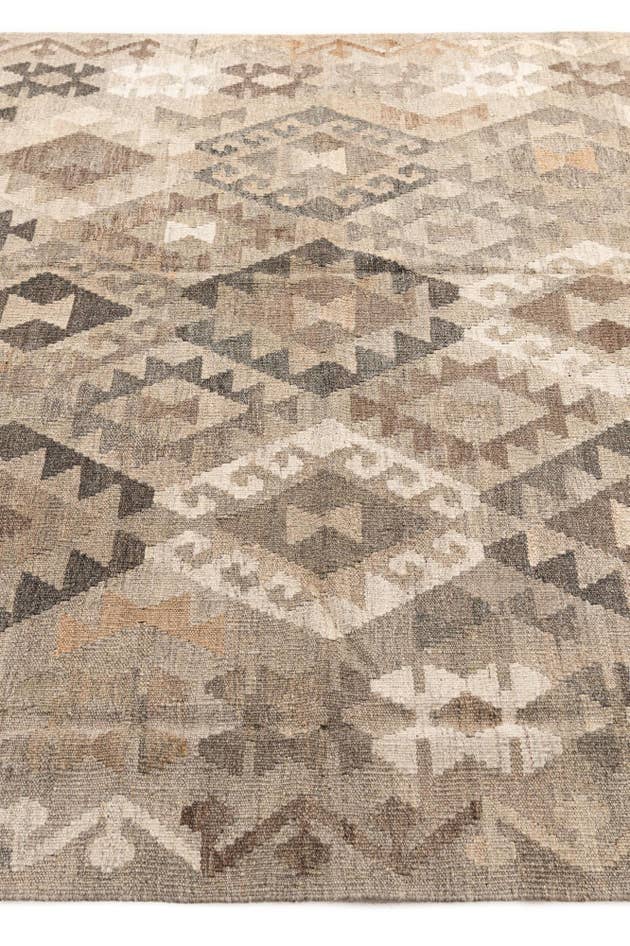 Detail image of 5' 10 x 8' 3 Hand Woven Kilim Maymana Wool Rug