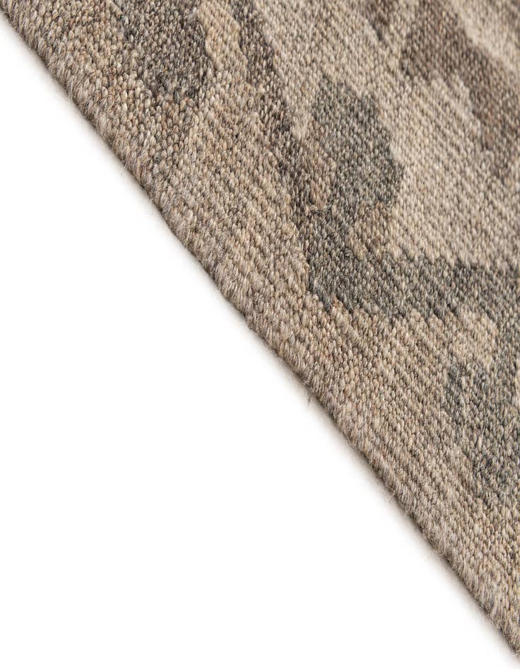 Detail image of 5' 10 x 8' 3  Hand Woven Kilim Maymana Wool Rug