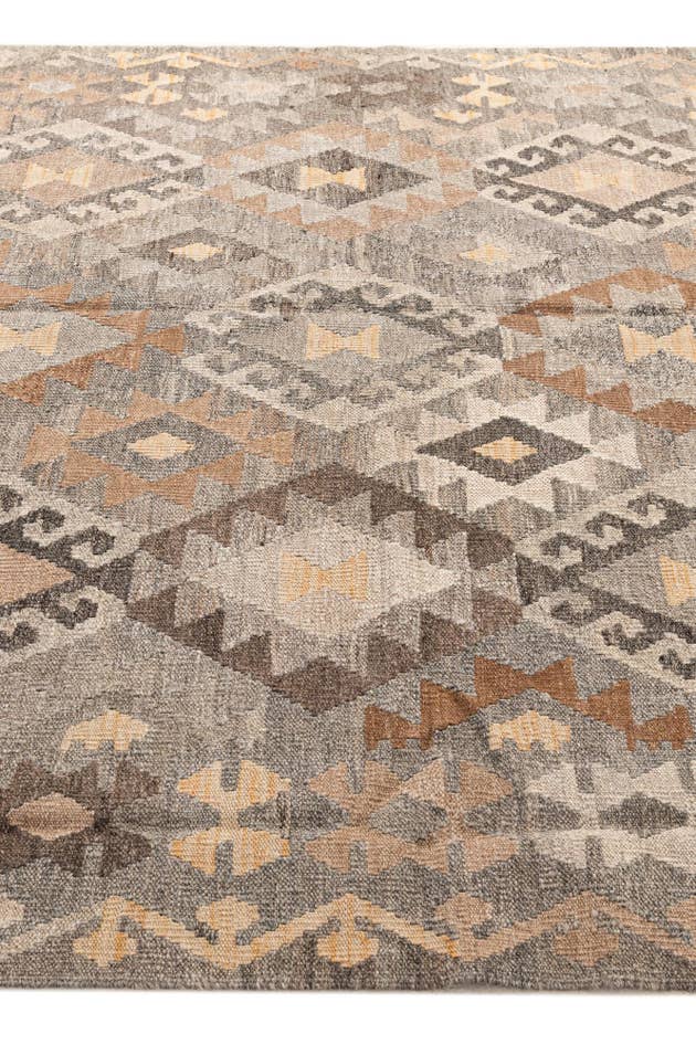 Detail image of 5' 9 x 8' 1 Hand Woven Kilim Maymana Wool Rug