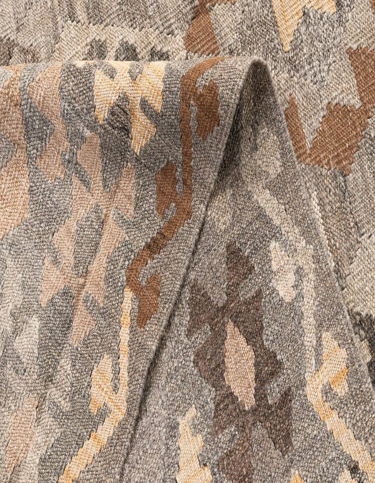 Detail image of 5' 9 x 8' 1  Hand Woven Kilim Maymana Wool Rug