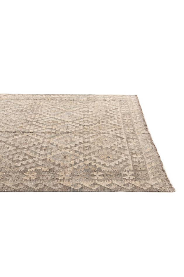 Detail image of 5' 10 x 8' 3 Hand Woven Kilim Maymana Wool Rug