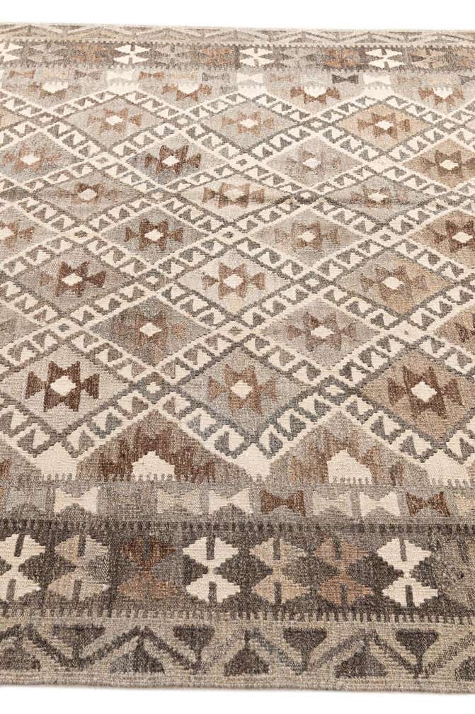 5' 9 x 8' 6 Hand Woven Kilim Maymana Wool Rug
