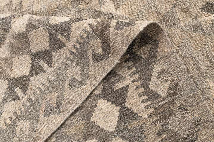 6' 1 x 8' Hand Woven Kilim Maymana Wool Rug