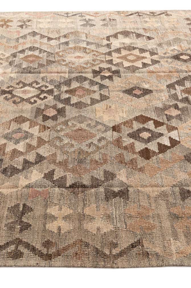 6' 2 x 8' Hand Knotted Kilim Maymana Wool Rug