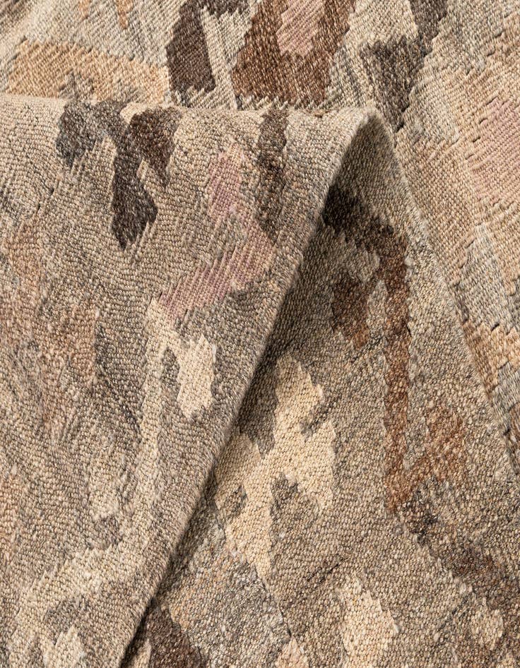 Detail image of 6' 2 x 8'  Hand Knotted Kilim Maymana Wool Rug