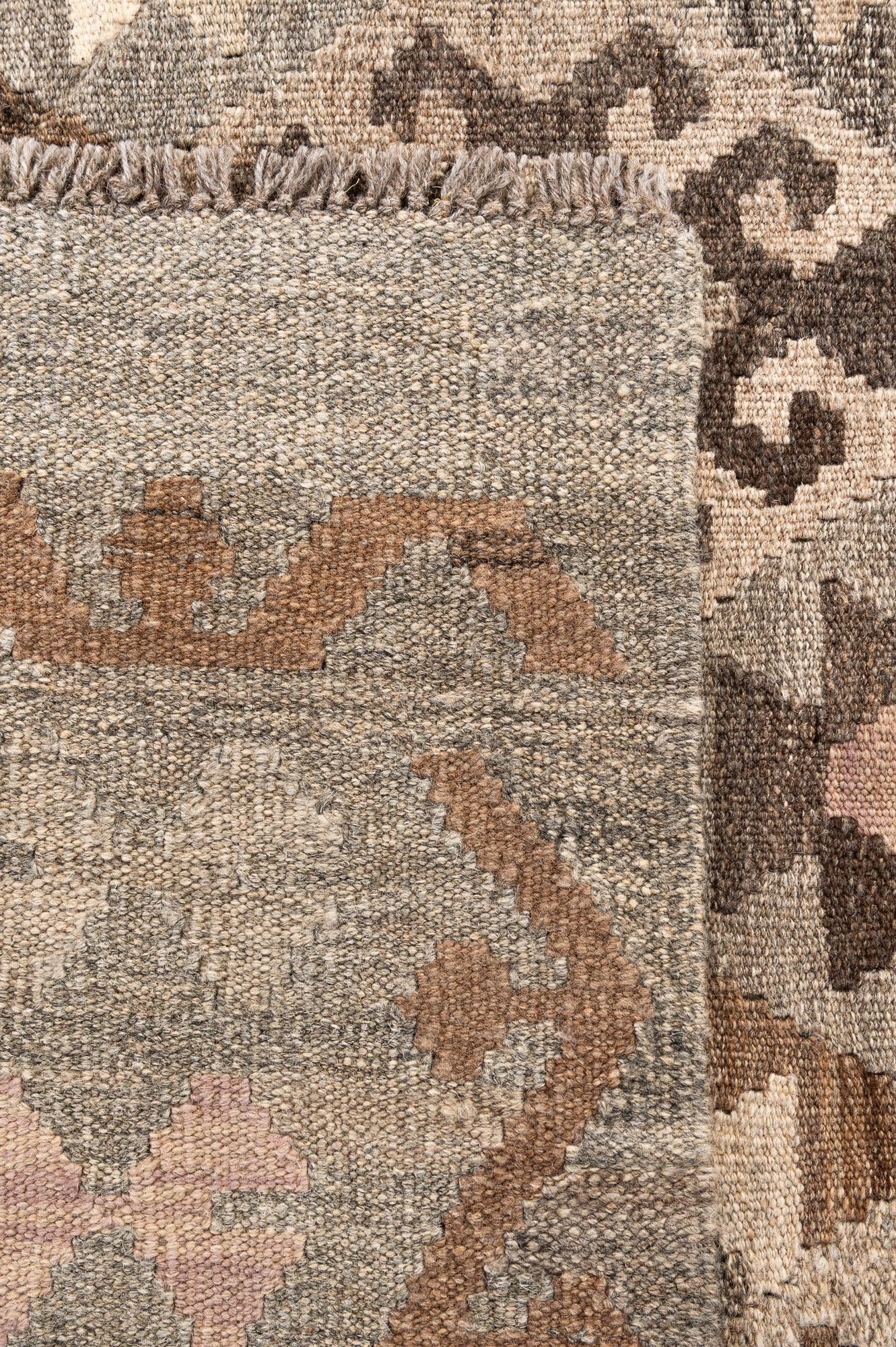 6' 2 x 8' Hand Knotted Kilim Maymana Wool Rug
