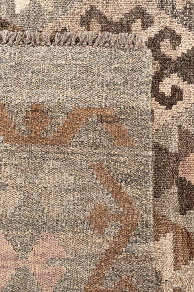 6' 2 x 8' Hand Knotted Kilim Maymana Wool Rug