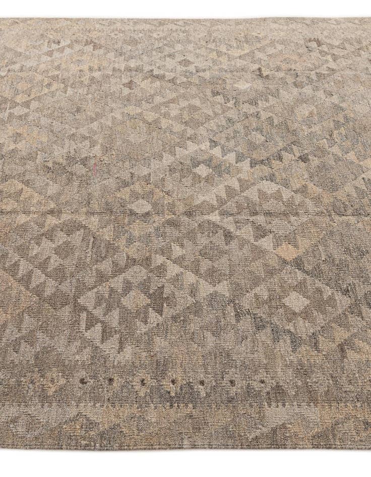 Detail image of 6' 2 x 9' 2  Hand Woven Kilim Maymana Wool Rug