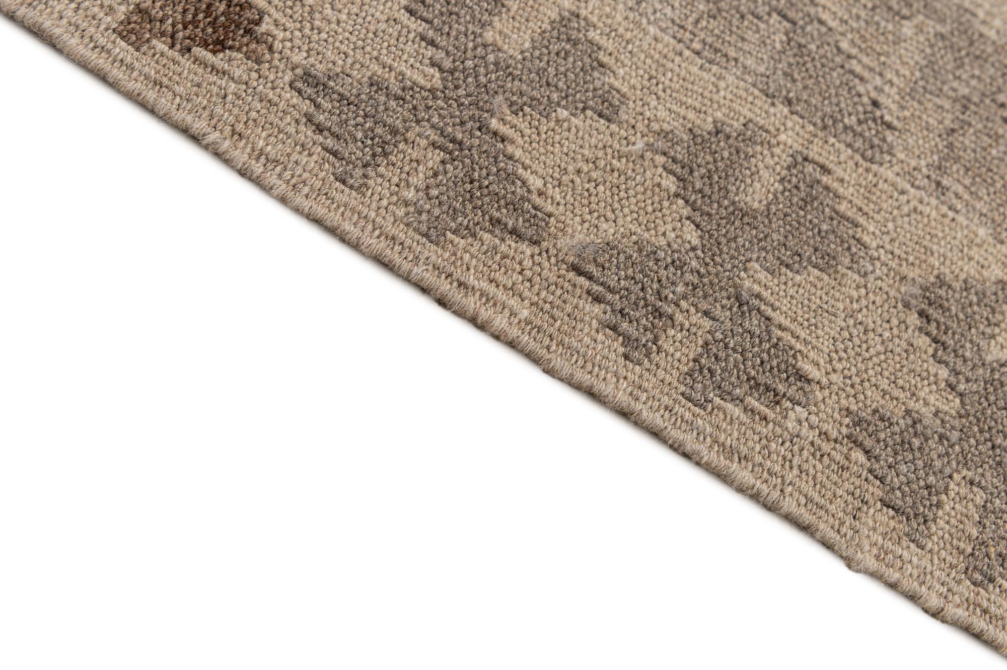 6' 6 x 9' 5 Hand Knotted Kilim Maymana Wool Rug