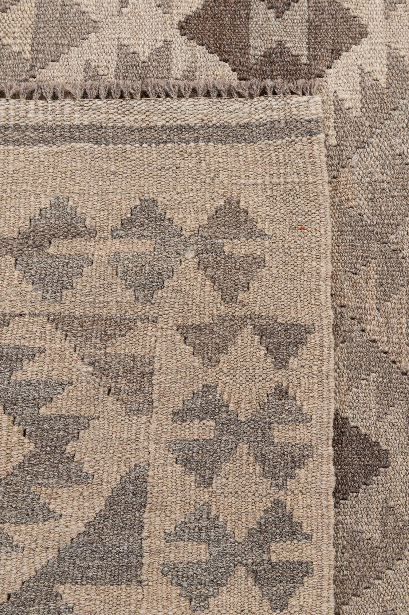 6' 6 x 9' 5 Hand Knotted Kilim Maymana Wool Rug