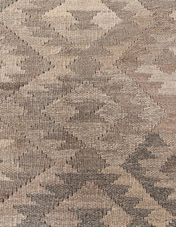 Detail image of 6' 4 x 9' 9  Hand Woven Kilim Maymana Wool Rug