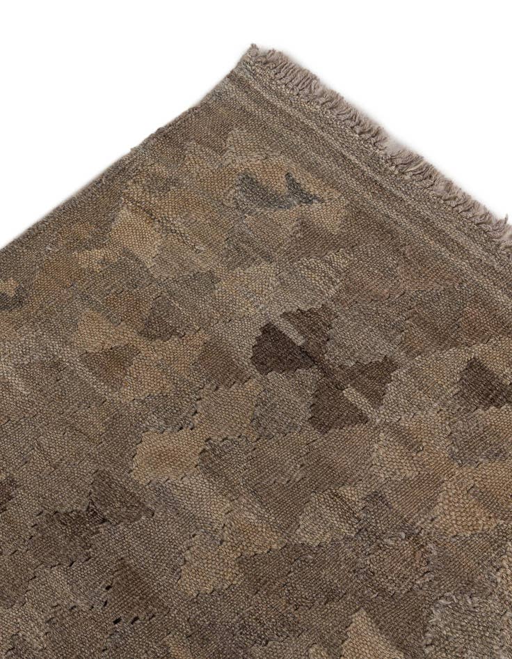 Detail image of 6' 8 x 9' 4  Hand Woven Kilim Maymana Wool Rug