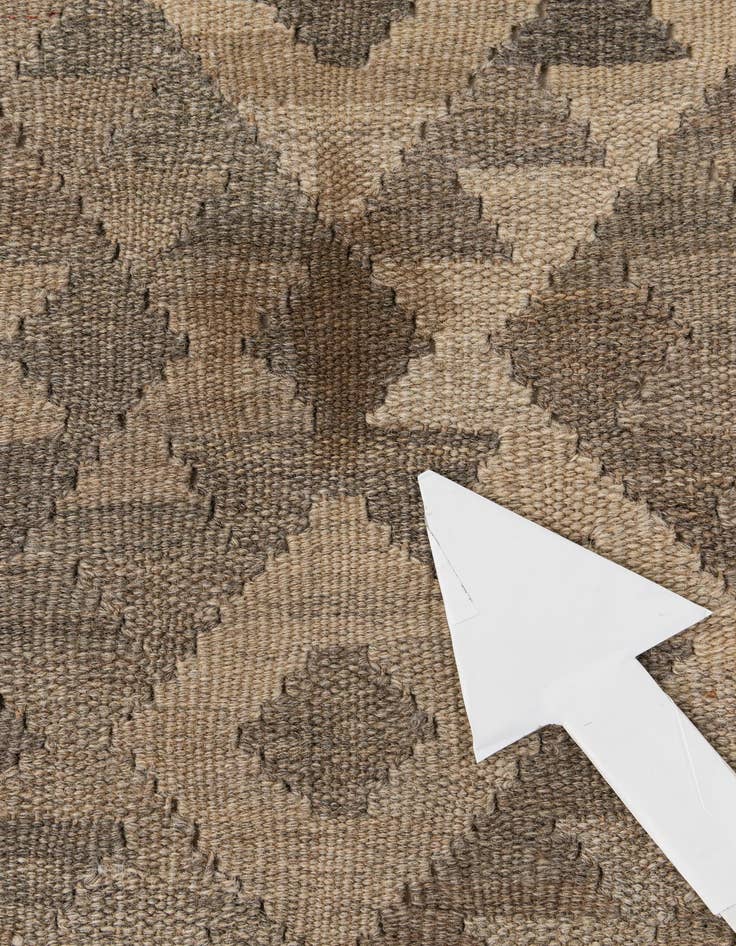 Detail image of 6' 8 x 9' 4  Hand Woven Kilim Maymana Wool Rug