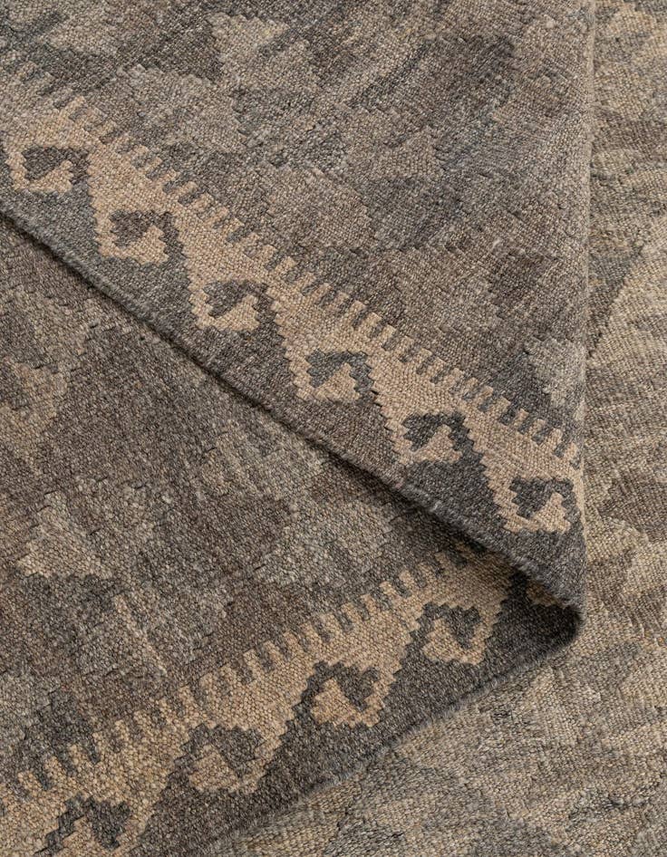 Detail image of 6' 8 x 9' 8  Hand Woven Kilim Maymana Wool Rug