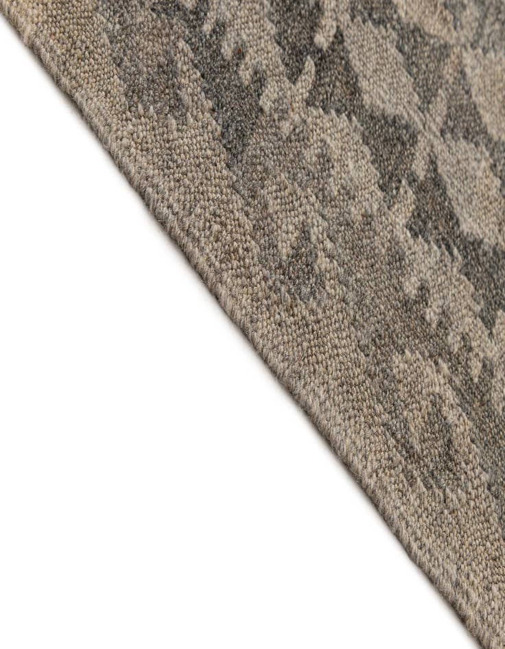 Detail image of 6' 8 x 9' 7  Hand Woven Kilim Maymana Wool Rug