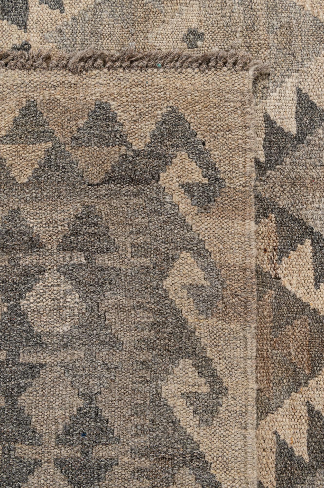 6' 8 x 9' 7 Hand Woven Kilim Maymana Wool Rug