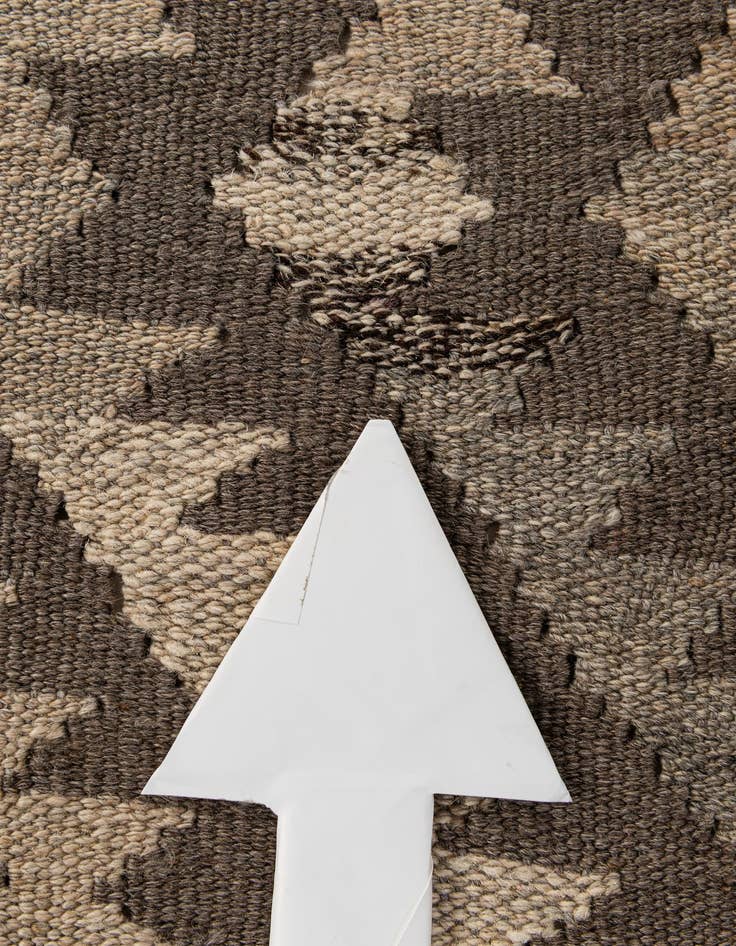 Detail image of 6' 8 x 9' 8  Hand Woven Kilim Maymana Wool Rug