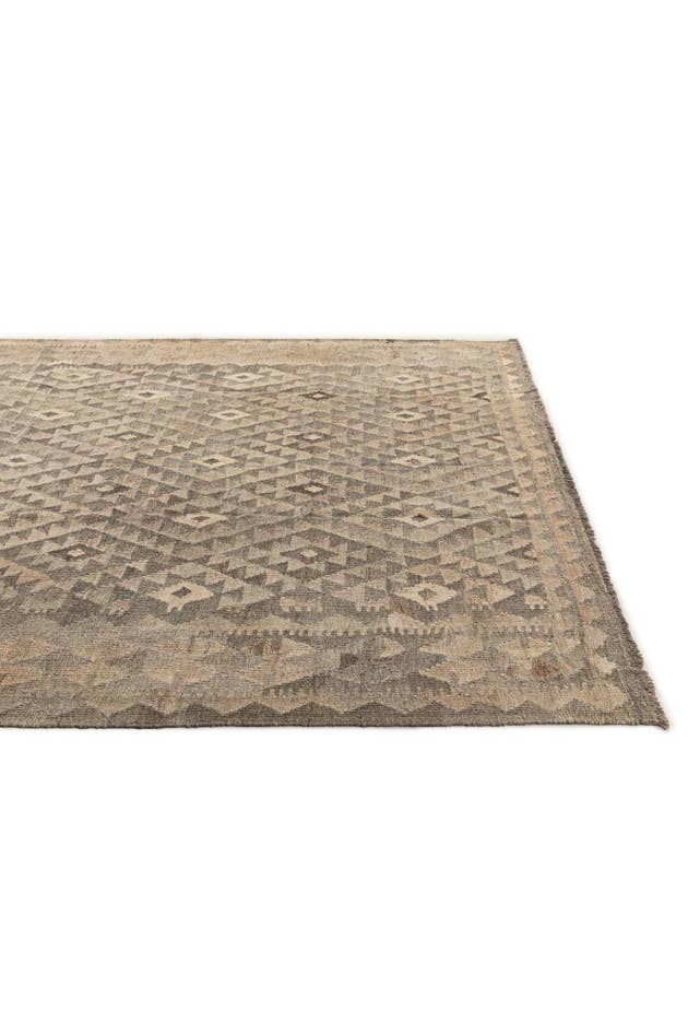 Detail image of 6' 9 x 9' 7 Hand Woven Kilim Maymana Wool Rug