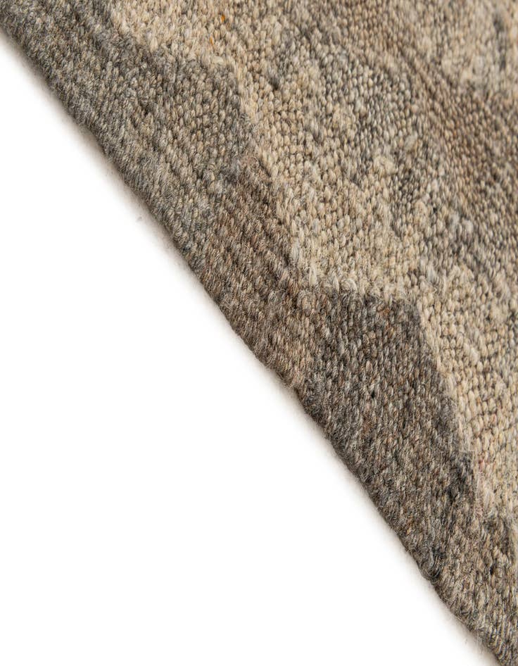 Detail image of 6' 8 x 9' 7  Hand Woven Kilim Maymana Wool Rug