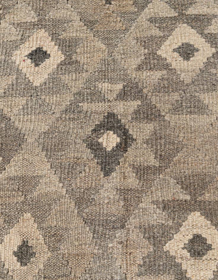 Detail image of 6' 8 x 9' 7  Hand Woven Kilim Maymana Wool Rug