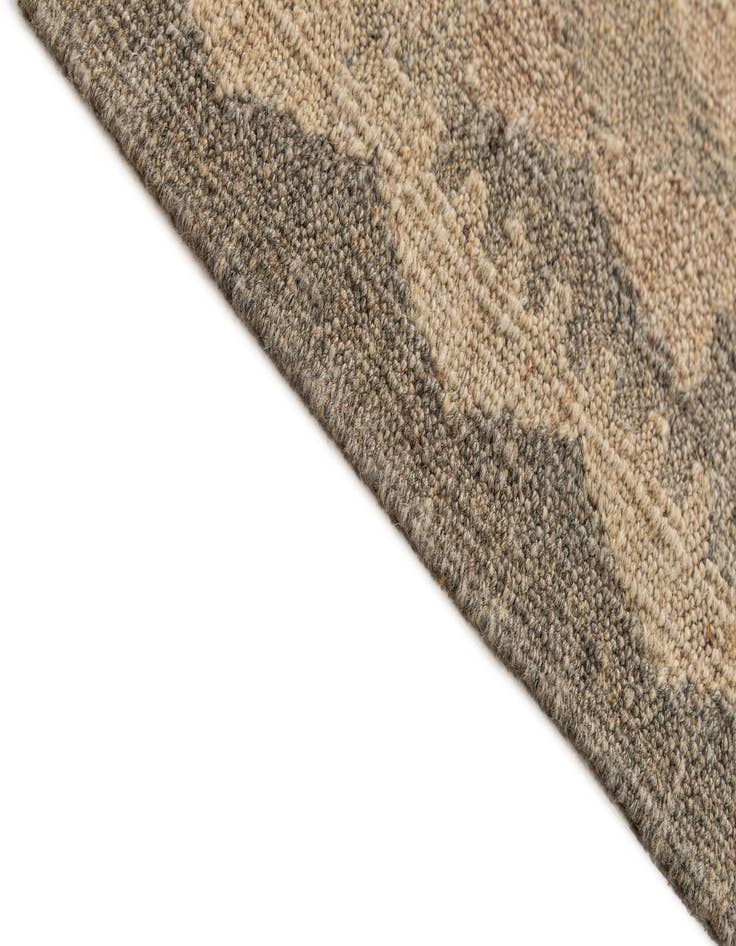 Detail image of 6' 7 x 9' 8  Hand Woven Kilim Maymana Wool Rug