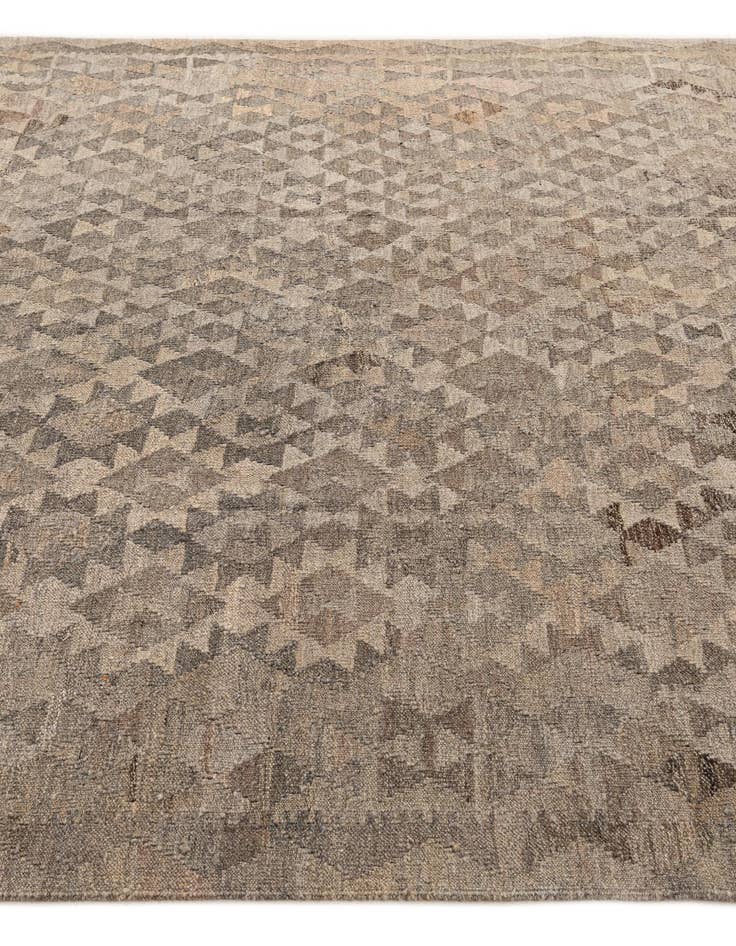 Detail image of 6' 9 x 9' 8  Hand Woven Kilim Maymana Wool Rug
