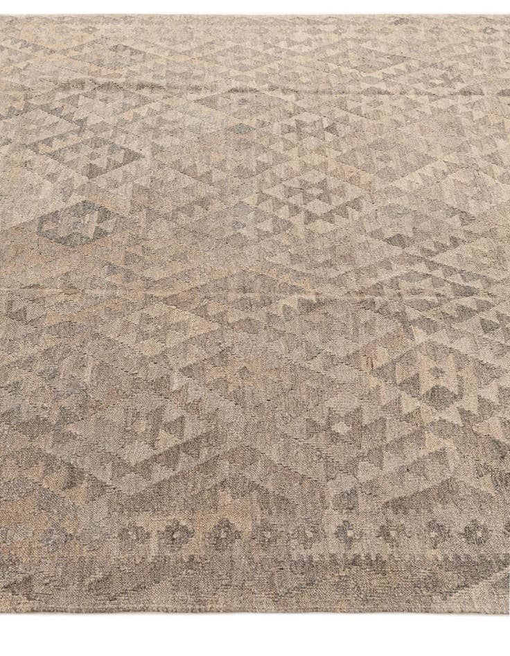 Detail image of 6' 8 x 9' 9  Hand Woven Kilim Maymana Wool Rug