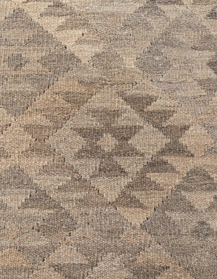 Detail image of 6' 8 x 9' 9  Hand Woven Kilim Maymana Wool Rug