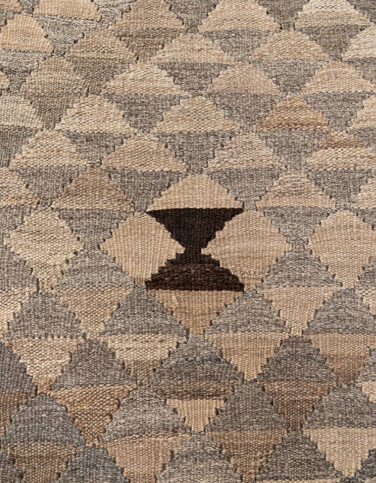 Detail image of 6' 9 x 9' 6  Hand Woven Kilim Maymana Wool Rug