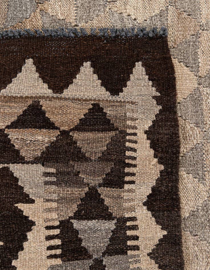 Detail image of 6' 9 x 9' 6  Hand Woven Kilim Maymana Wool Rug