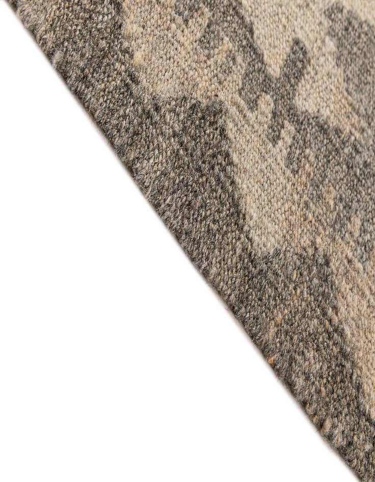 Detail image of 6' 10 x 9' 8  Hand Woven Kilim Maymana Wool Rug
