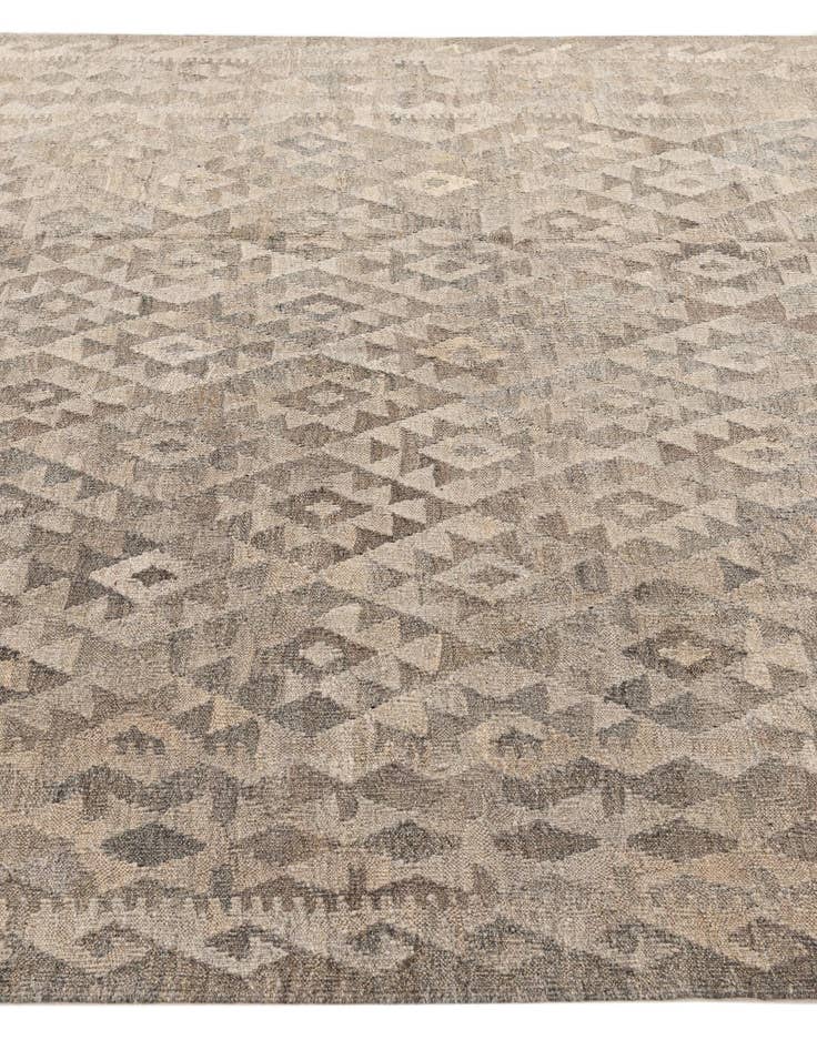 Detail image of 6' 8 x 9' 8  Hand Woven Kilim Maymana Wool Rug