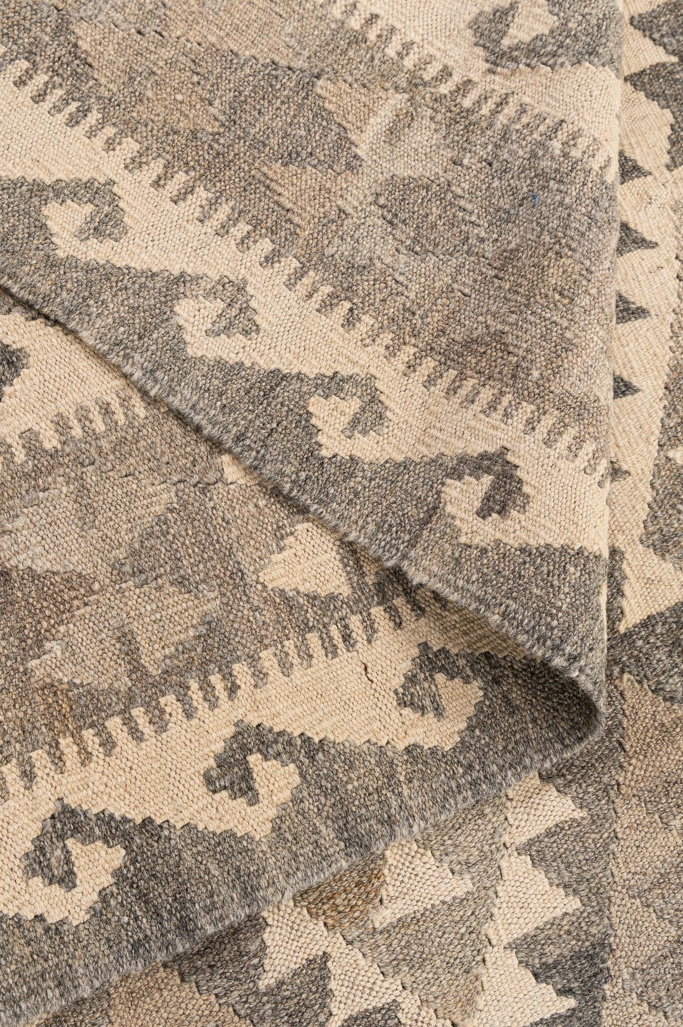 6' 8 x 9' 1 Hand Woven Kilim Maymana Wool Rug