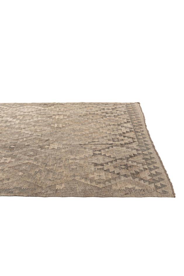 Detail image of 6' 7 x 9' 8 Hand Woven Kilim Maymana Wool Rug