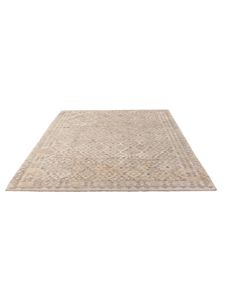 Detail image of 6' 9 x 9' 8 Hand Woven Kilim Maymana Wool Rug