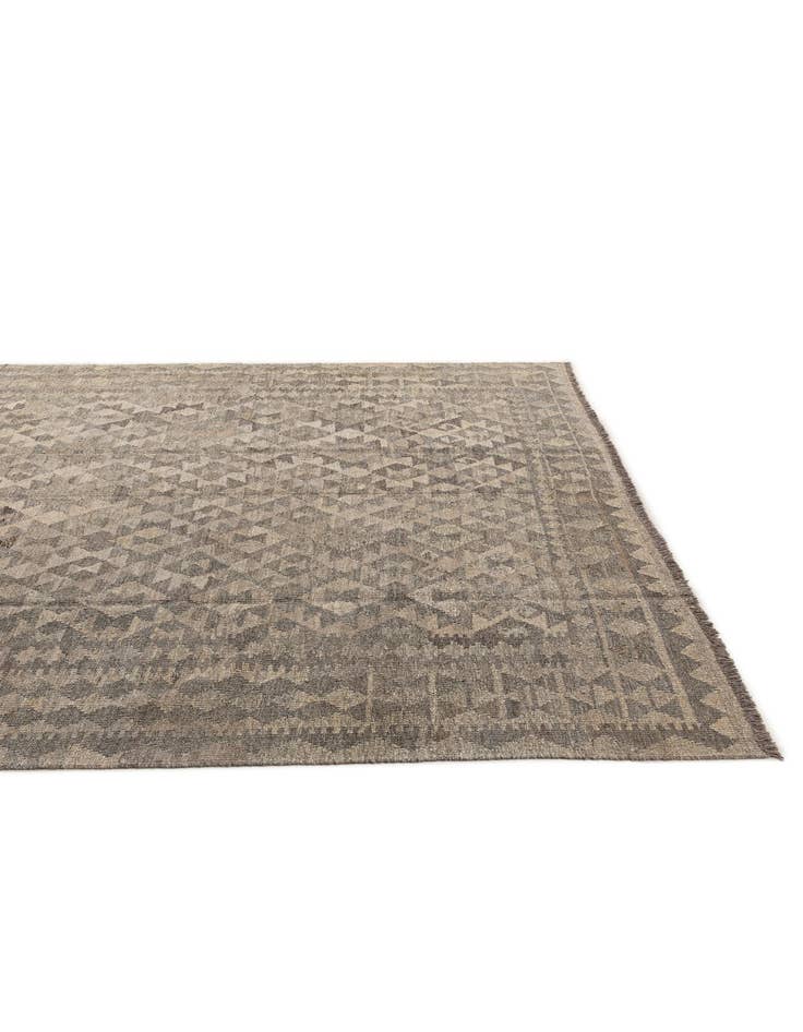 Detail image of 6' 9 x 10'  Hand Woven Kilim Maymana Wool Rug